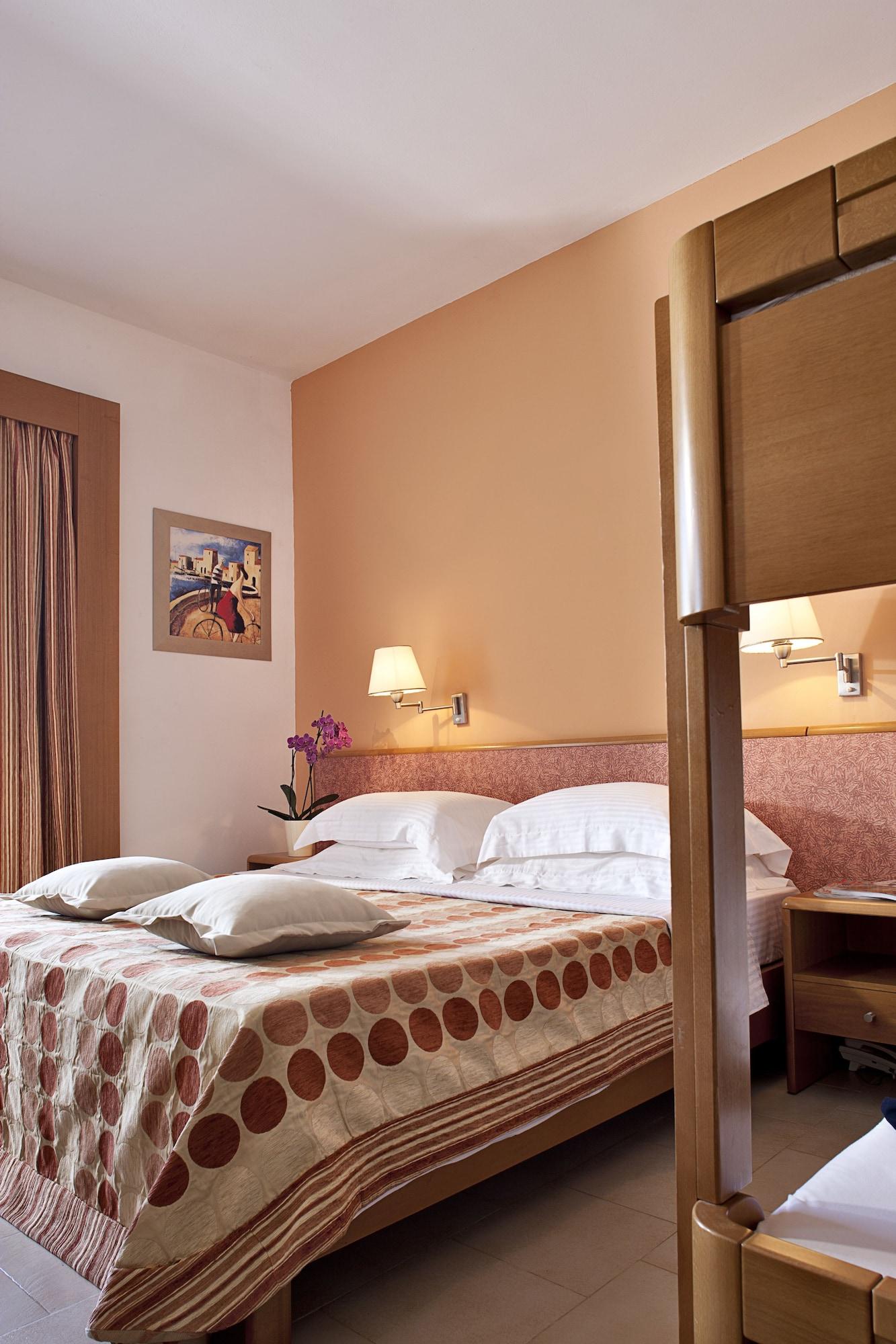 Otel Argile