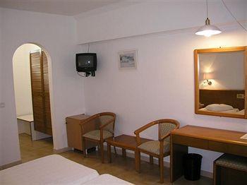 Argile Otel Mantzavináta